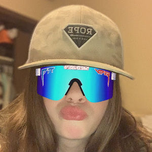 Meet your Posher, Kaytlin